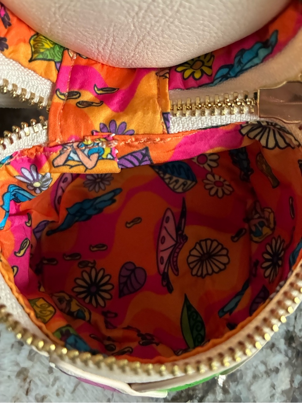 Stitch Shoppe x Disney Alice in Wonderland Caterpillar Mushroom Crossbody Bag - Picture 5 of 12